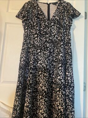 Lane Bryant Black and White Floral V-Neck Midi Dress